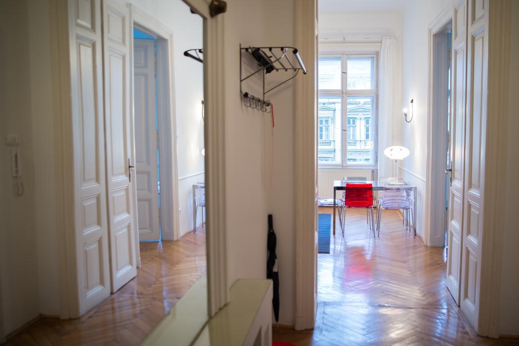 Jokai Ter Budapest Exterior photo